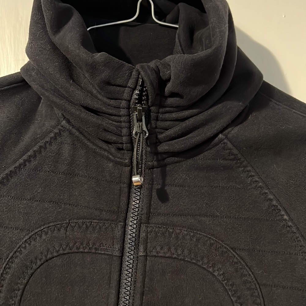 Lululemon Scuba Jacket - Picture 2 of 4